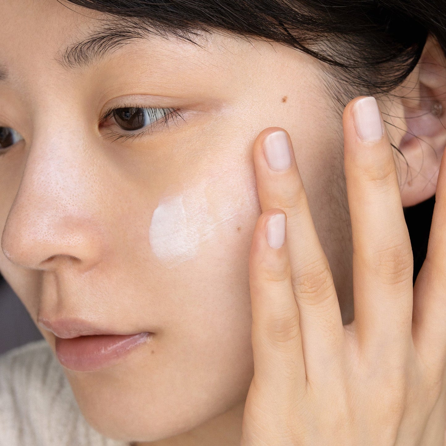 Tage Calming Suncream In Cyprest